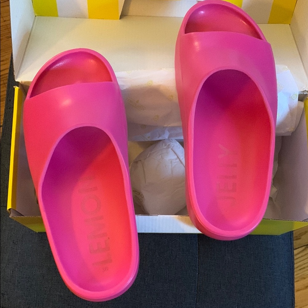 Lemon Jelly Fuchsia Slides